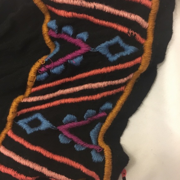 Top - Picture 2 of 4